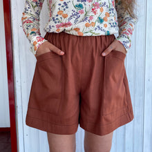 Carica l'immagine nel visualizzatore di Gallery, Pantaloncino Approdo 100% lino terra