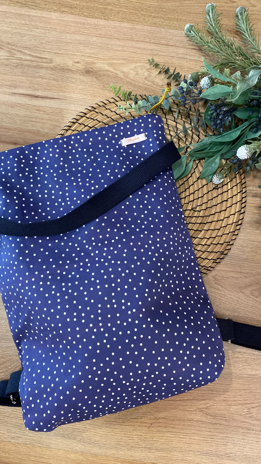 Zaino “Altrove” blu pois bianchi
