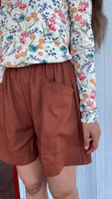 Carica l'immagine nel visualizzatore di Gallery, Pantaloncino Approdo 100% lino terra
