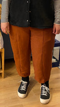 Carica l'immagine nel visualizzatore di Gallery, Pantalone Riva blu
